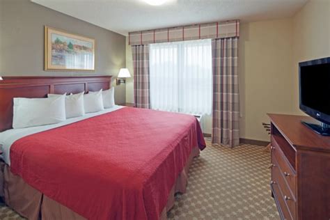 country inn and suites elyria  Complimentary continental plus breakfast is included for all rates